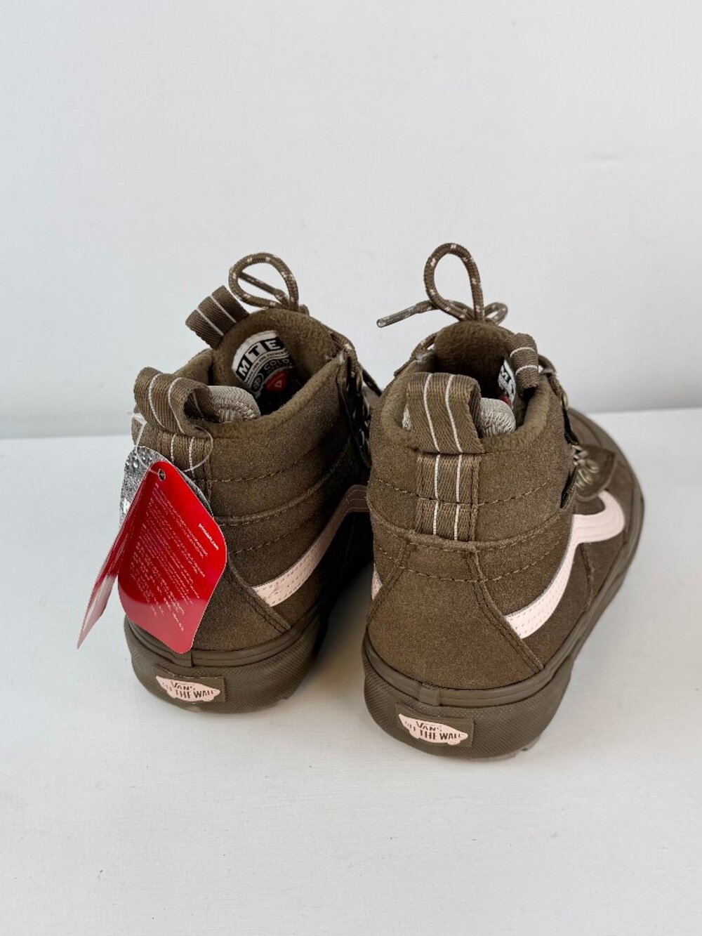 M6.5, W8 - Vans MTE Sk8-Hi Waterproof Insulated Boots - Teak Brown/Pink - Picture 6 of 11